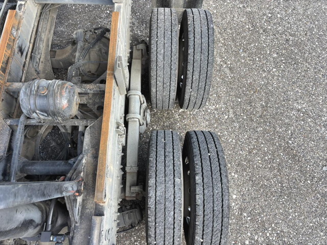 日野プロフィアダンプ大型（10t）[写真28]