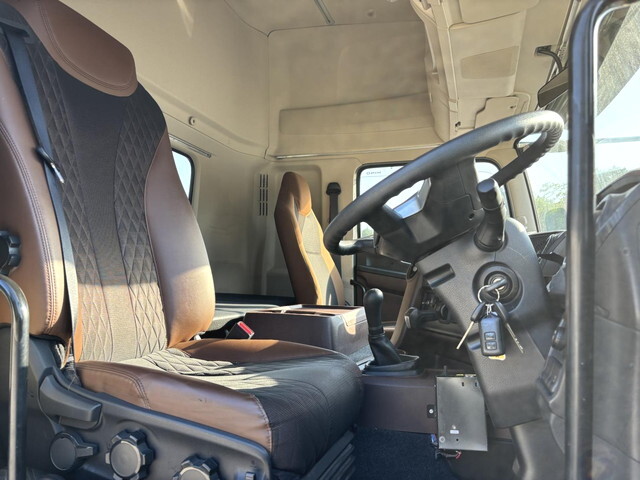 日野プロフィアダンプ大型（10t）[写真30]