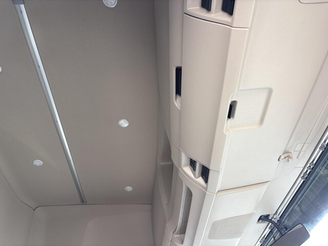 日野プロフィアダンプ大型（10t）[写真32]