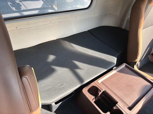 日野プロフィアダンプ大型（10t）[写真33]