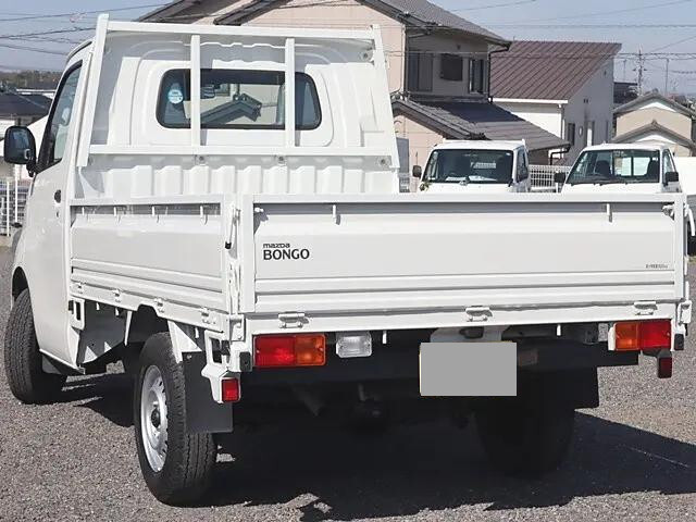 マツダボンゴ平ボディ小型（2t・3t）[写真02]