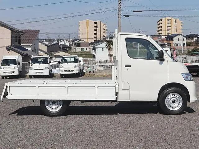 マツダボンゴ平ボディ小型（2t・3t）[写真07]