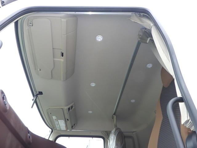 日野プロフィアセルフクレーン4段大型（10t）[写真24]