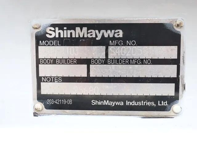 三菱ふそうキャンター平ボディ小型（2t・3t）[写真13]