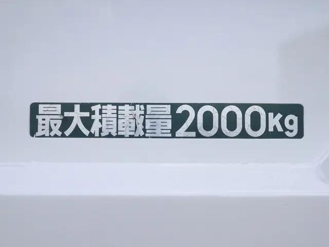 三菱ふそうキャンター平ボディ小型（2t・3t）[写真16]