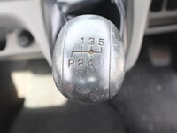 三菱ふそうキャンター平ボディ小型（2t・3t）[写真34]