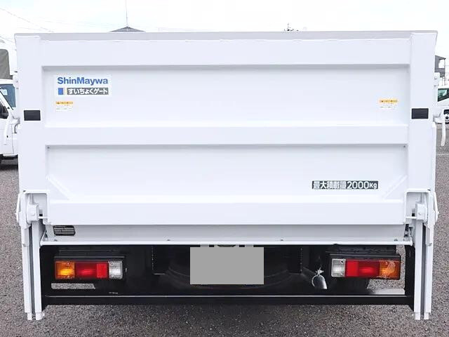 三菱ふそうキャンター平ボディ小型（2t・3t）[写真04]