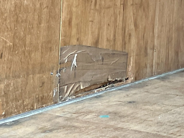 いすゞエルフアルミバン小型（2t・3t）[写真21]