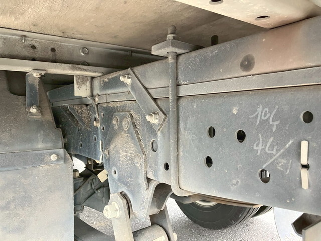 いすゞエルフアルミバン小型（2t・3t）[写真23]