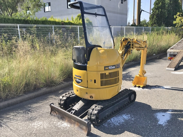 中古ミニユンボ（ミニバックホー） コマツ 兵庫・島根・香川 （ PC10UU