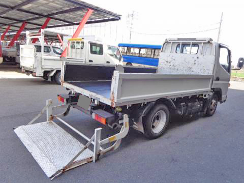 三菱ふそうキャンター平ボディ小型（2t・3t）[写真02]