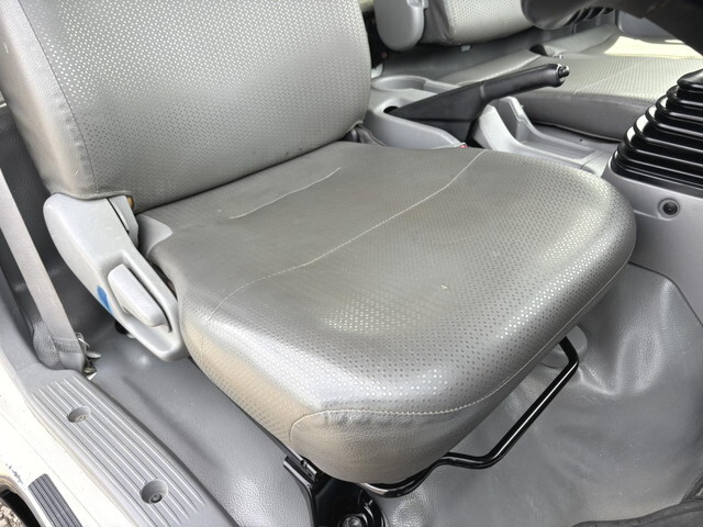 日野デュトロローダーダンプ小型（2t・3t）[写真29]