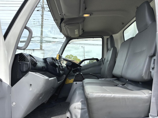 日野デュトロローダーダンプ小型（2t・3t）[写真30]