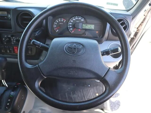 トヨタダイナ平ボディ小型（2t・3t）[写真30]