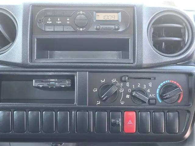 トヨタダイナ平ボディ小型（2t・3t）[写真32]