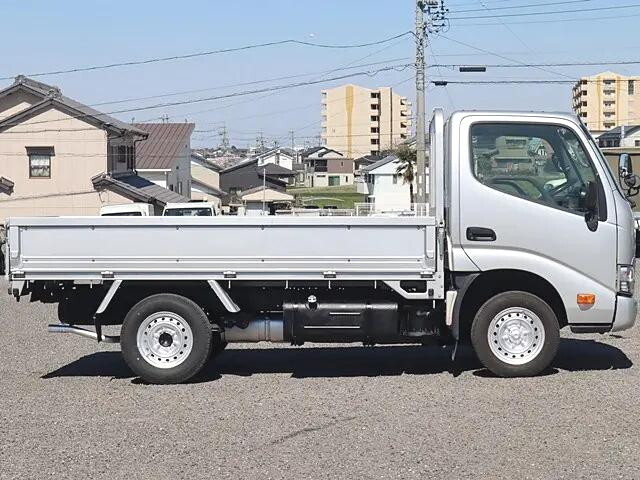 トヨタダイナ平ボディ小型（2t・3t）[写真05]