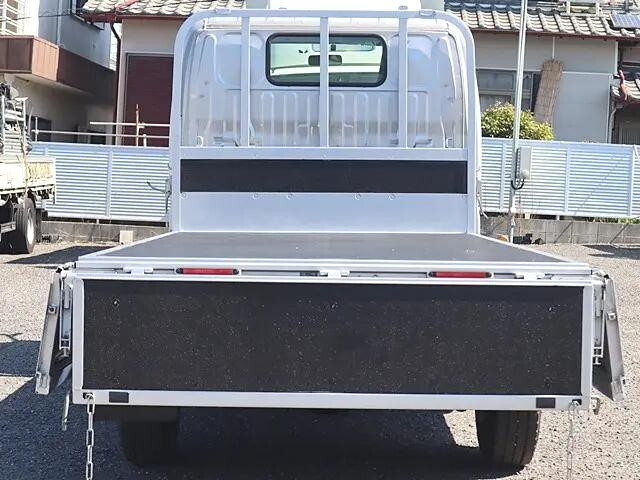 トヨタダイナ平ボディ小型（2t・3t）[写真08]