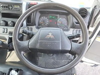 三菱ふそうキャンターダンプ小型（2t・3t）[写真05]