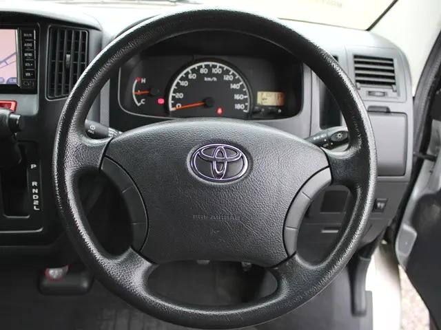 トヨタライトエース幌車小型（2t・3t）[写真32]