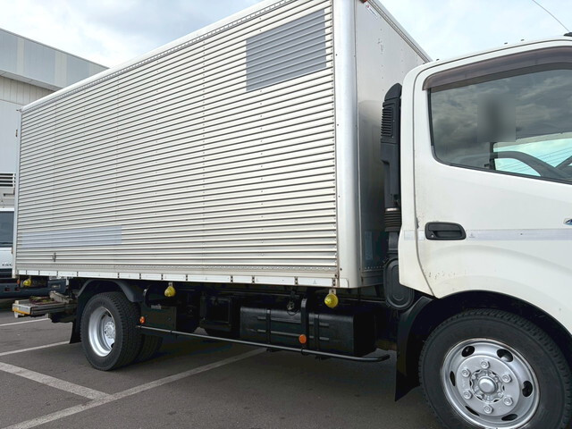 日野デュトロアルミバン小型（2t・3t）[写真11]