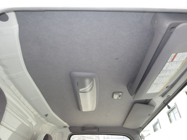 いすゞエルフパネルバン小型（2t・3t）[写真24]