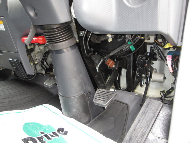 いすゞエルフパネルバン小型（2t・3t）[写真26]