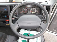 いすゞエルフパネルバン小型（2t・3t）[写真28]