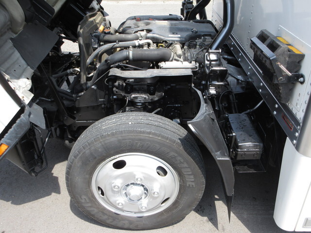 いすゞエルフパネルバン小型（2t・3t）[写真30]