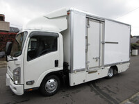 いすゞエルフパネルバン小型（2t・3t）[写真04]