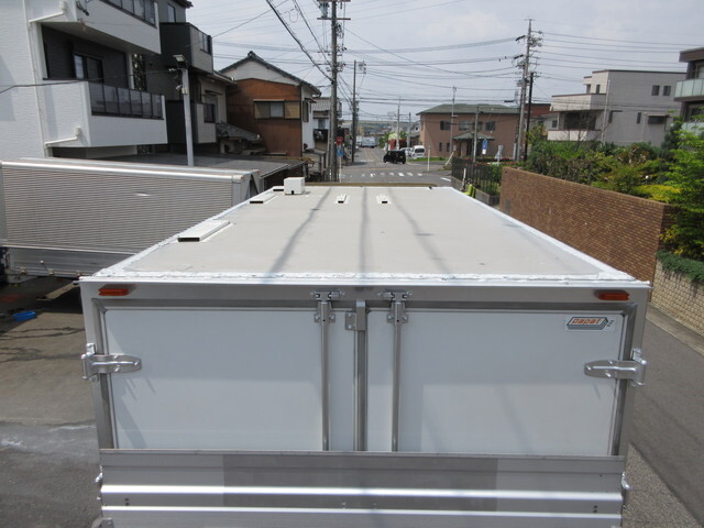 いすゞエルフパネルバン小型（2t・3t）[写真40]