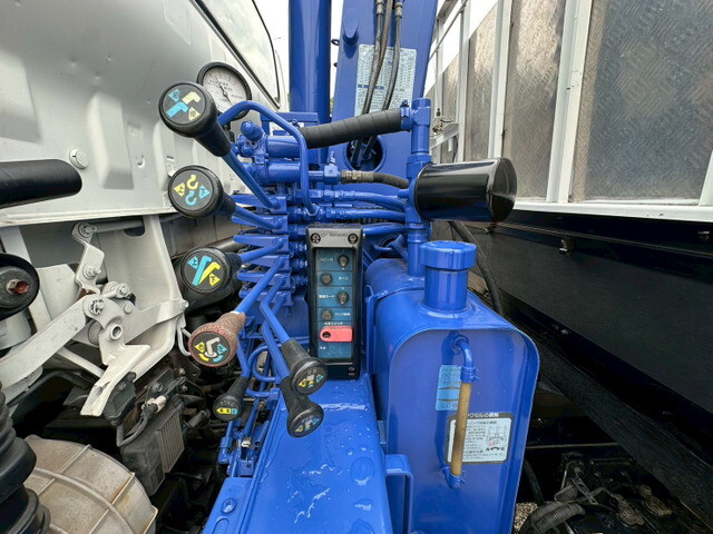 日野デュトロクレーン4段小型（2t・3t）[写真15]