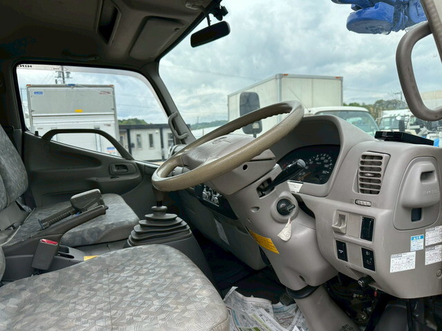 日野デュトロクレーン4段小型（2t・3t）[写真21]