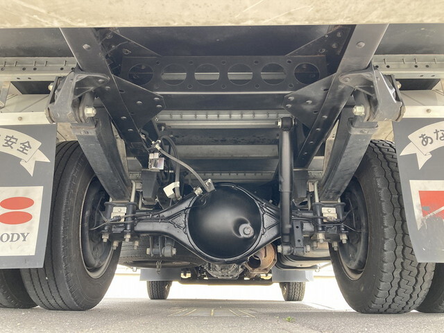 いすゞエルフアルミバン小型（2t・3t）[写真19]