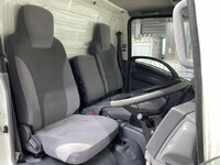 いすゞエルフアルミバン小型（2t・3t）[写真21]