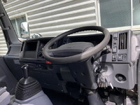 いすゞエルフアルミバン小型（2t・3t）[写真22]