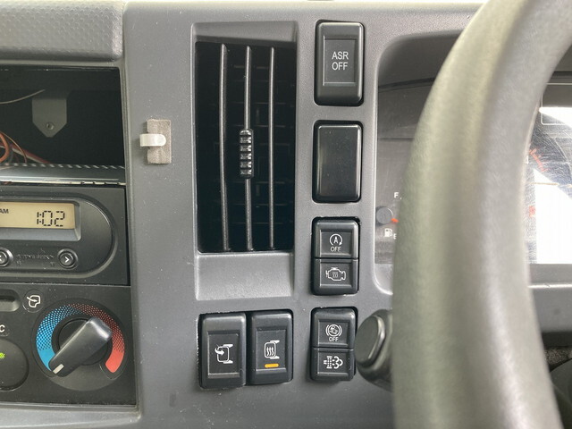 いすゞエルフアルミバン小型（2t・3t）[写真34]