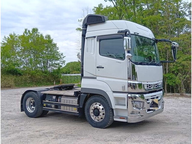 三菱ふそうスーパーグレートトレーラーヘッド（トラクターヘッド）大型（10t）[写真01]