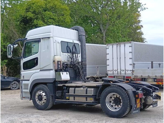 三菱ふそうスーパーグレートトレーラーヘッド（トラクターヘッド）大型（10t）[写真02]