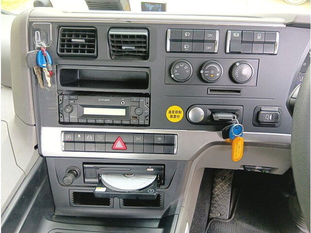 三菱ふそうスーパーグレートトレーラーヘッド（トラクターヘッド）大型（10t）[写真22]
