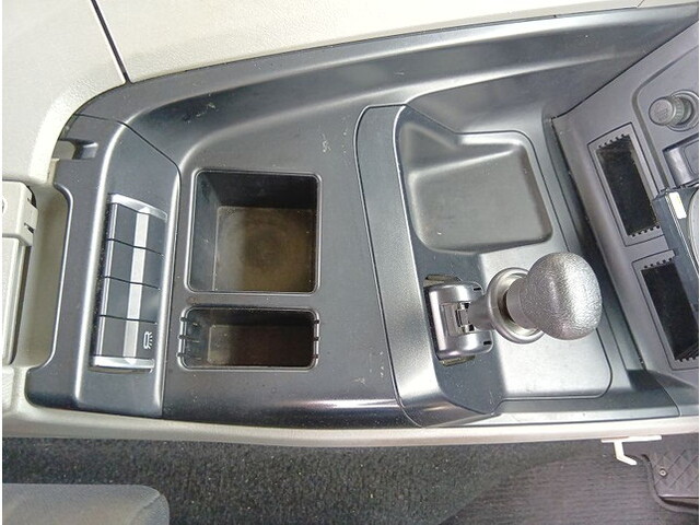 三菱ふそうスーパーグレートトレーラーヘッド（トラクターヘッド）大型（10t）[写真23]