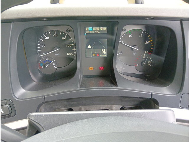 三菱ふそうスーパーグレートトレーラーヘッド（トラクターヘッド）大型（10t）[写真26]