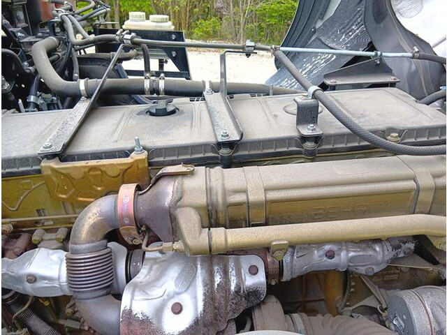 三菱ふそうスーパーグレートトレーラーヘッド（トラクターヘッド）大型（10t）[写真32]