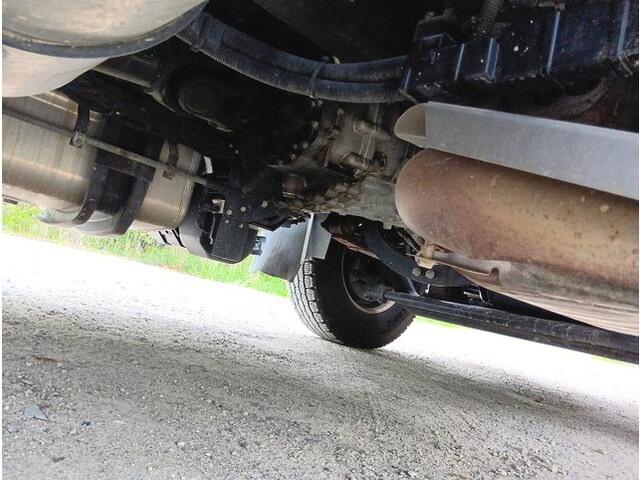 三菱ふそうスーパーグレートトレーラーヘッド（トラクターヘッド）大型（10t）[写真35]