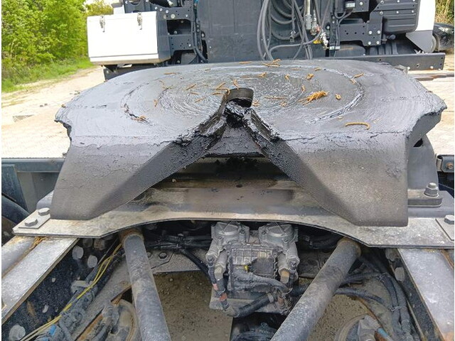 三菱ふそうスーパーグレートトレーラーヘッド（トラクターヘッド）大型（10t）[写真09]