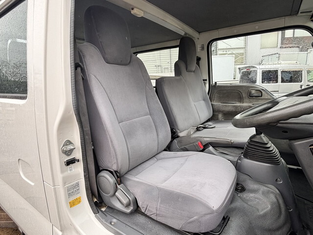 いすゞエルフダブルキャブ（Wキャブ）小型（2t・3t）[写真24]