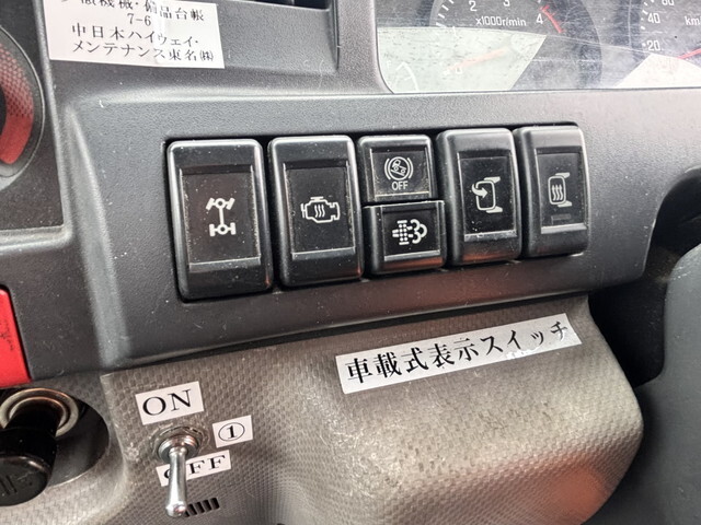 いすゞエルフダブルキャブ（Wキャブ）小型（2t・3t）[写真29]