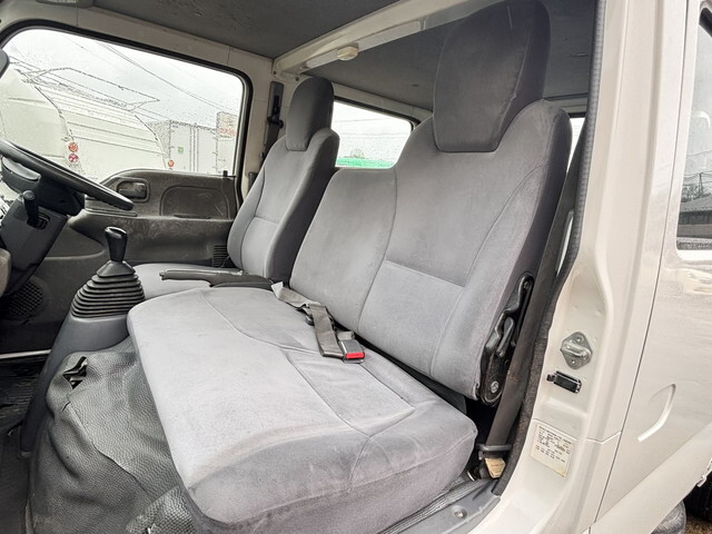 いすゞエルフダブルキャブ（Wキャブ）小型（2t・3t）[写真32]