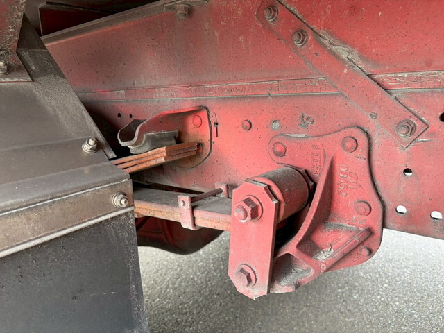 いすゞエルフ冷凍車（冷蔵車）小型（2t・3t）[写真19]