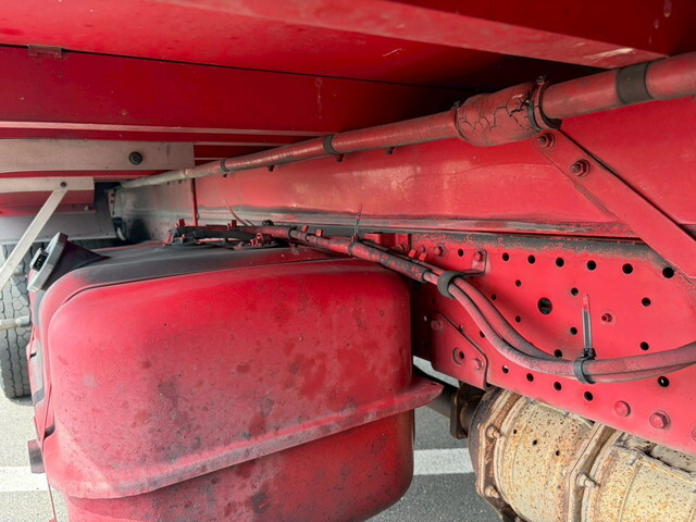 いすゞエルフ冷凍車（冷蔵車）小型（2t・3t）[写真21]