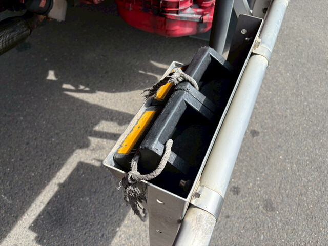 いすゞエルフ冷凍車（冷蔵車）小型（2t・3t）[写真22]